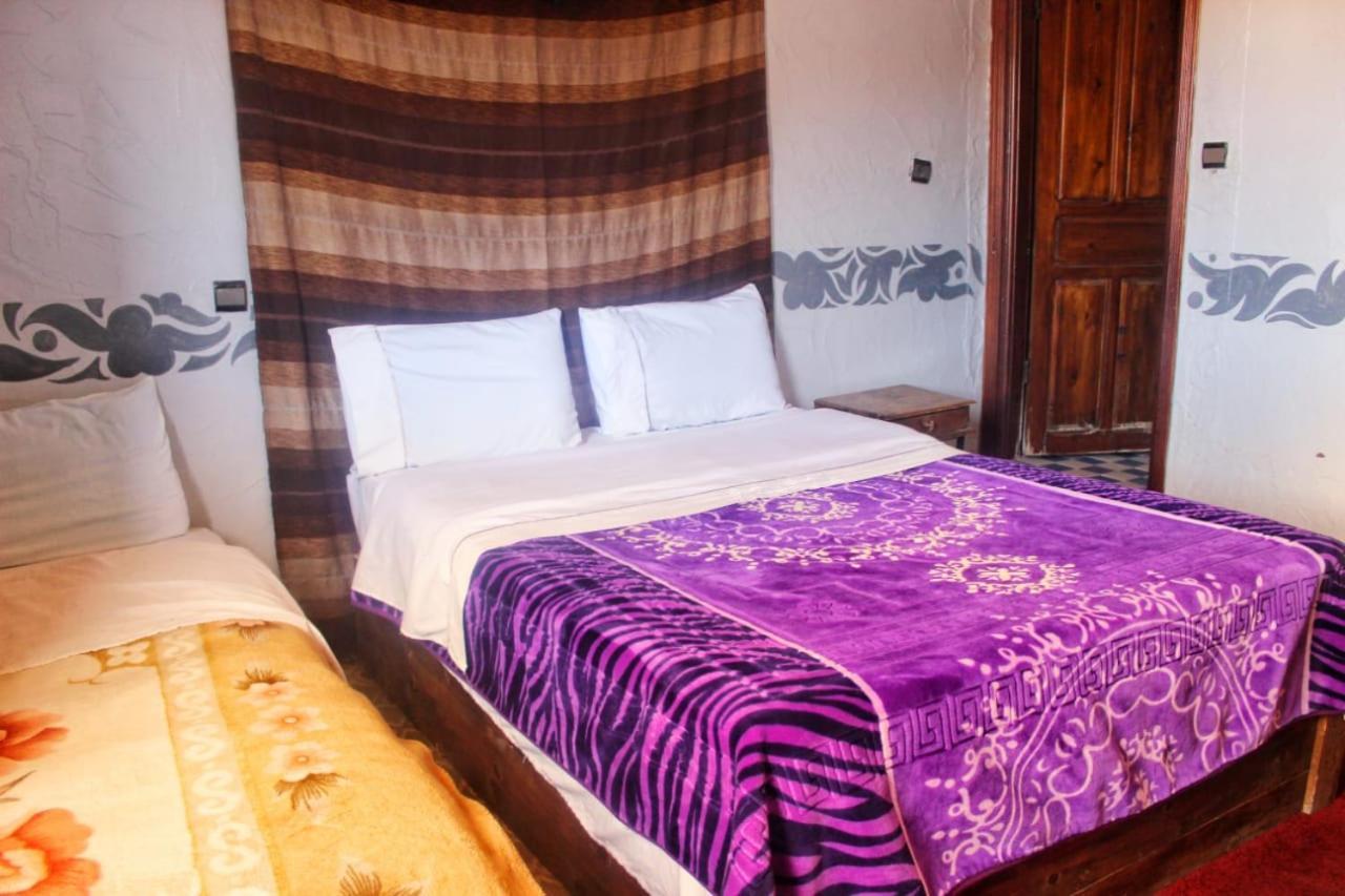 Auberge Et Hotel Les Amis Tafraout Εξωτερικό φωτογραφία