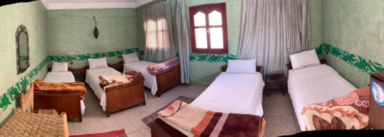 Auberge Et Hotel Les Amis Tafraout Εξωτερικό φωτογραφία